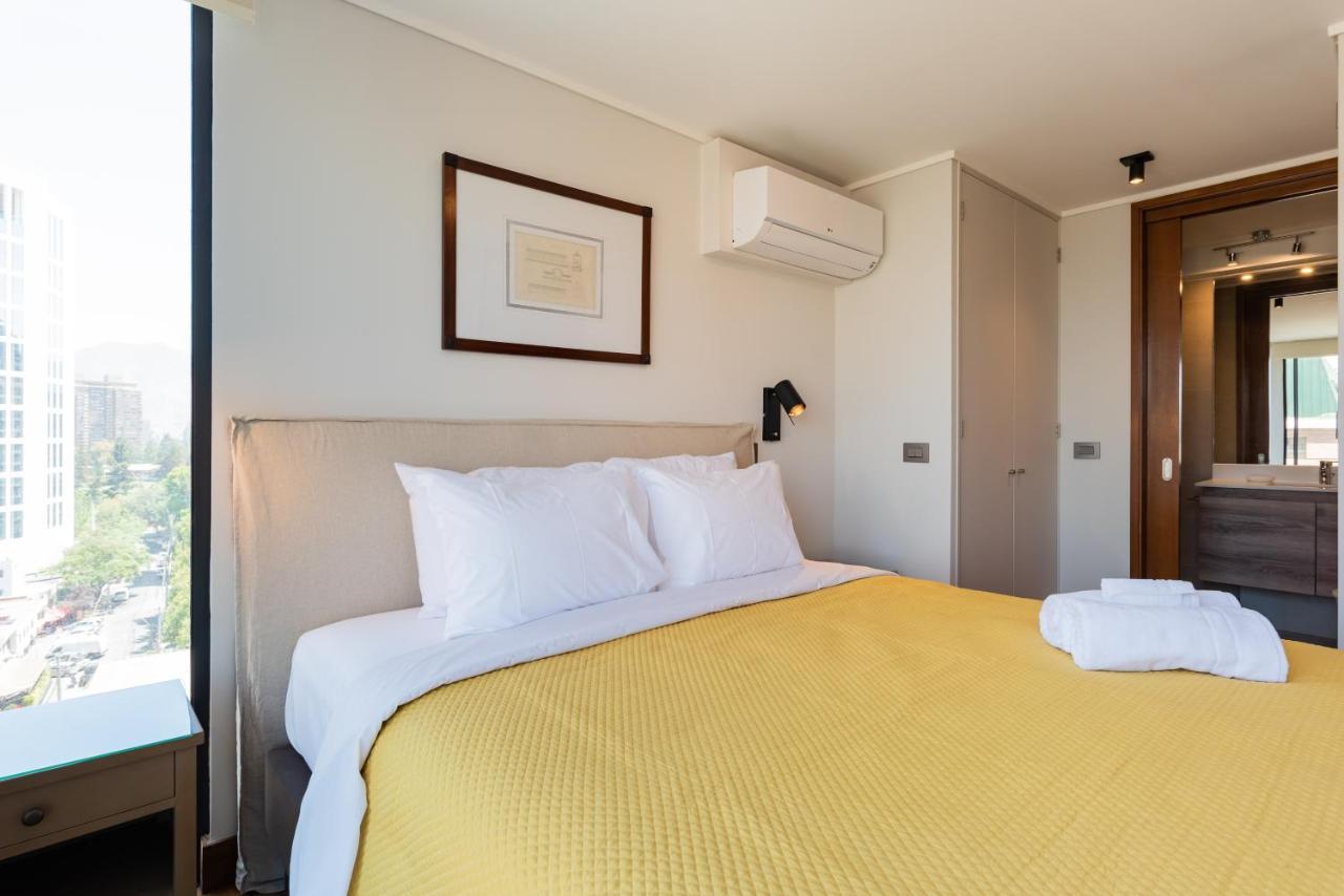 Apartamento Uptown Wood - 1br, Parking, Wifi, Mall, Pool. *