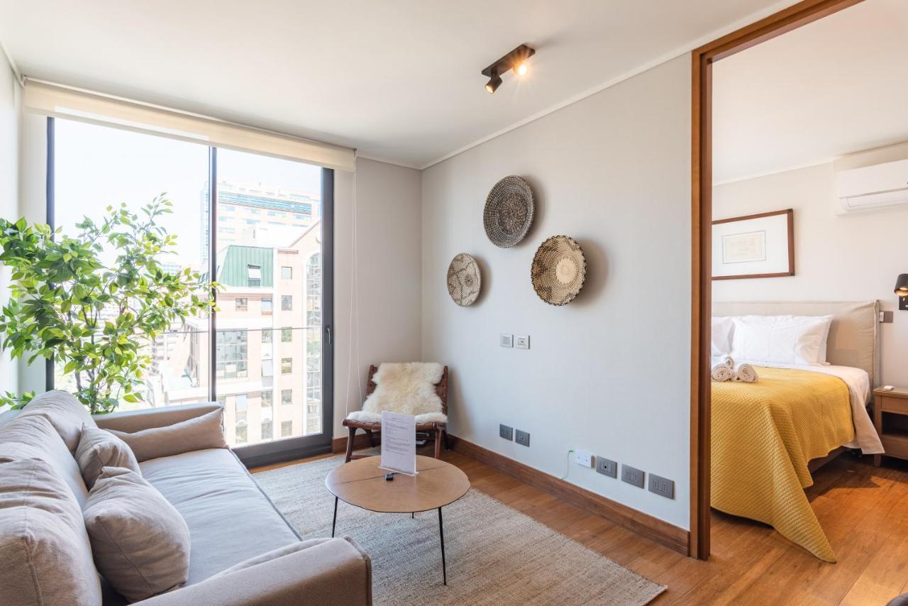 Uptown Wood - 1br, Parking, Wifi, Mall, Pool. Santiago