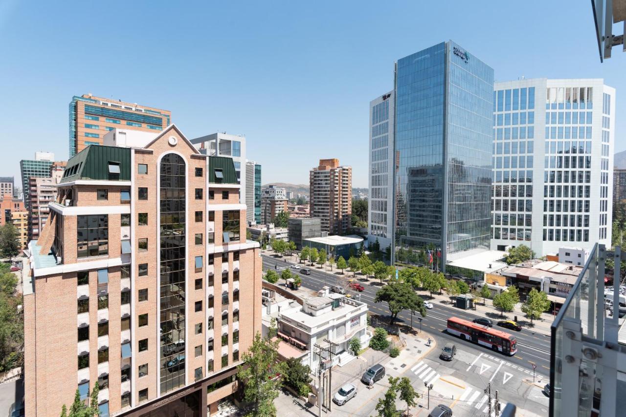 Uptown Wood - 1br, Parking, Wifi, Mall, Pool. Apartamento