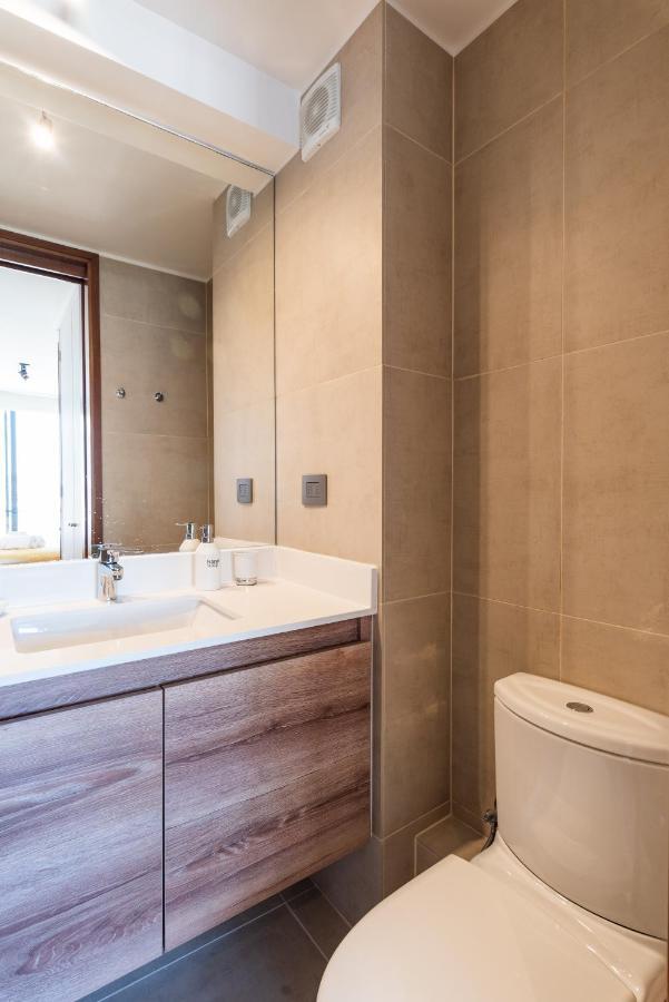 Uptown Wood - 1br, Parking, Wifi, Mall, Pool. Apartamento Santiago